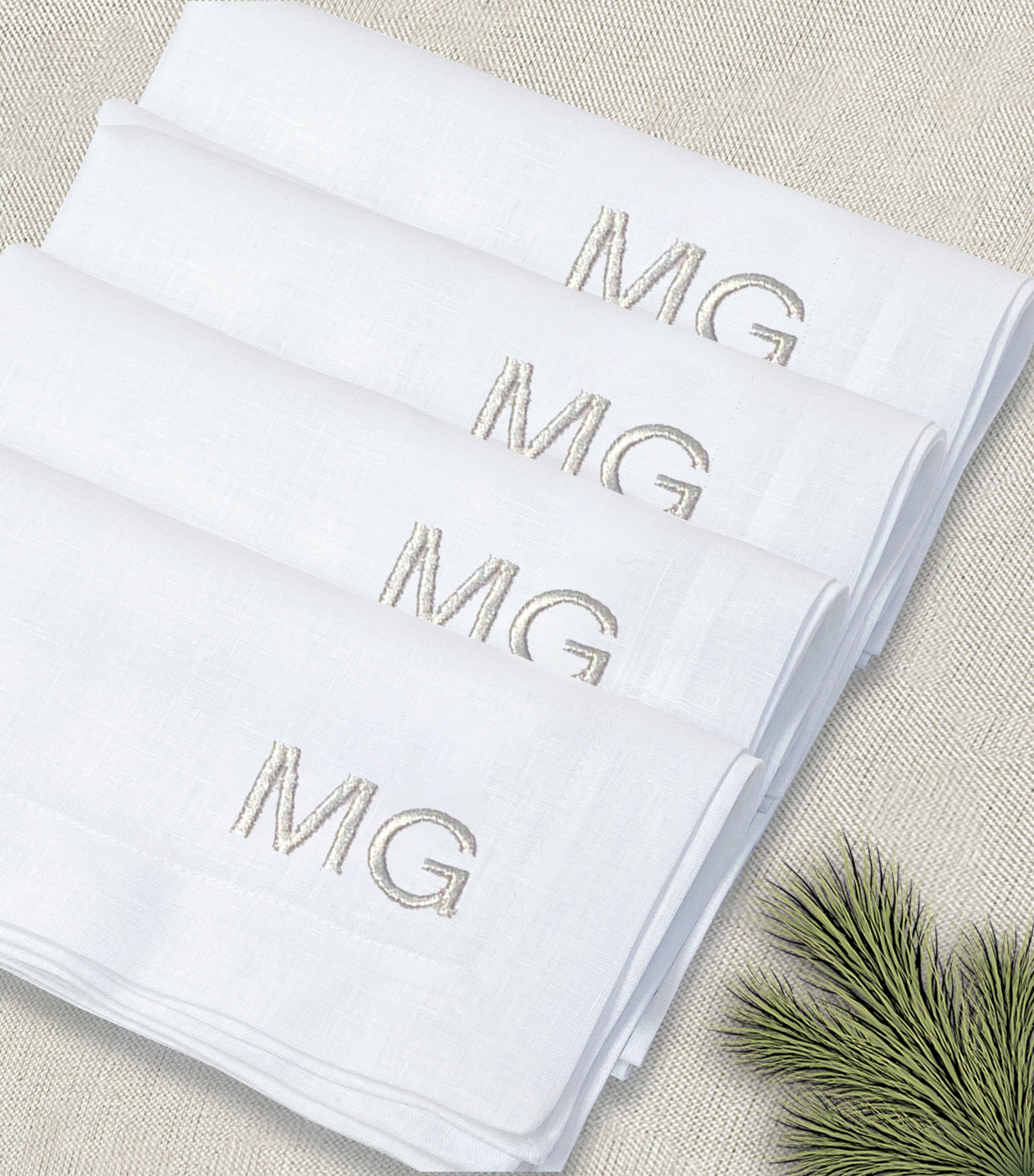 servilleta de lino bordado monograma recto navidad - Barioles Casa